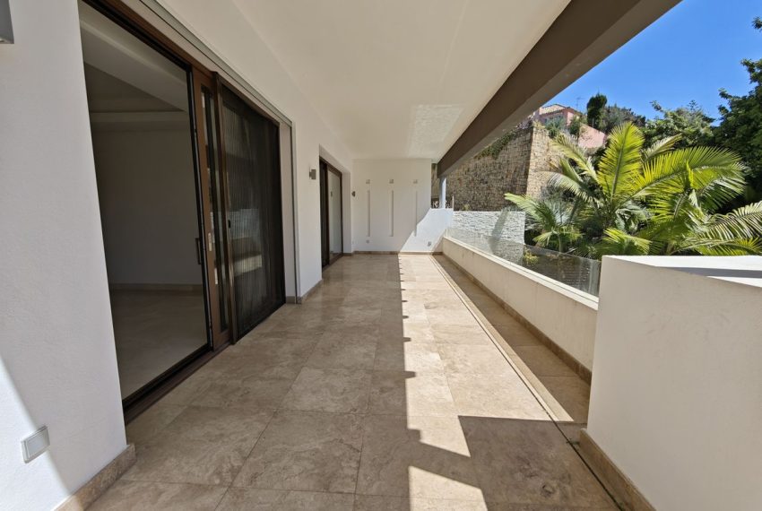 R5050399-Villa-For-Sale-Marbella-Semi-Detached-3-Beds-326-Built-8