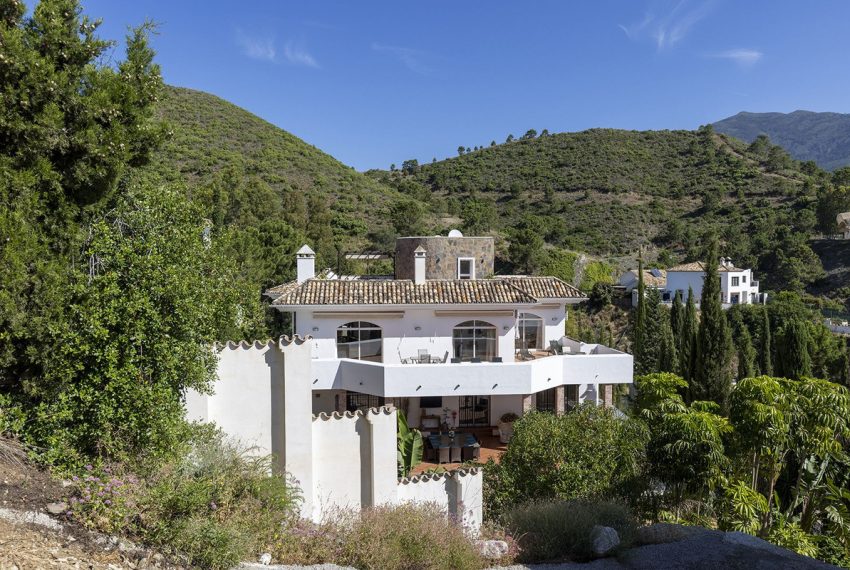 R5050594-Villa-For-Sale-Benahavis-Detached-6-Beds-680-Built-1