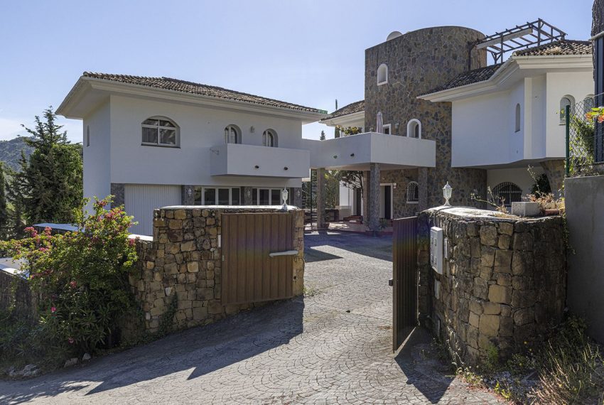 R5050594-Villa-For-Sale-Benahavis-Detached-6-Beds-680-Built-2