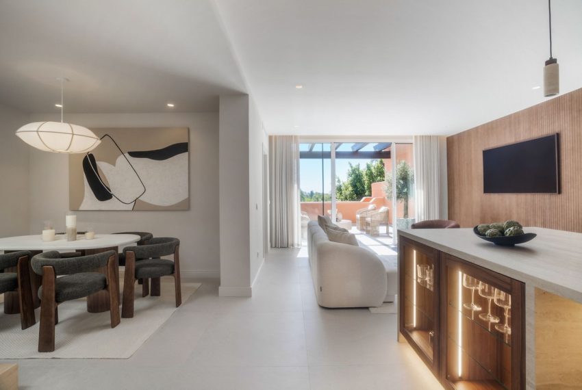 R5051044-Apartment-For-Sale-Nueva-Andalucia-Penthouse-Duplex-4-Beds-210-Built-2