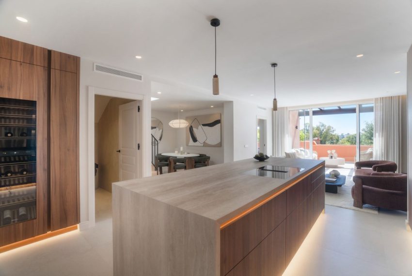R5051044-Apartment-For-Sale-Nueva-Andalucia-Penthouse-Duplex-4-Beds-210-Built-3
