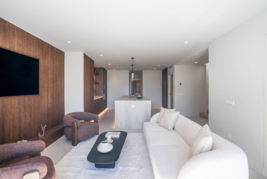 R5051044-Apartment-For-Sale-Nueva-Andalucia-Penthouse-Duplex-4-Beds-210-Built-6