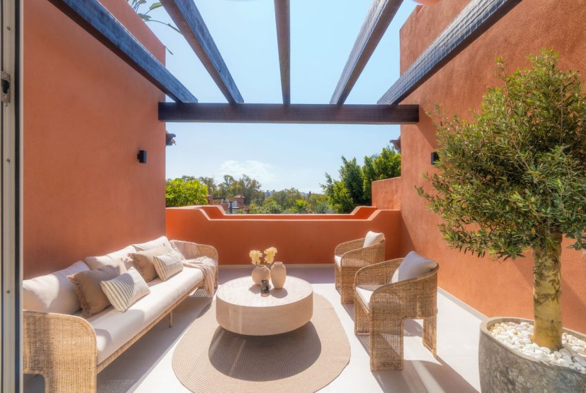 R5051044-Apartment-For-Sale-Nueva-Andalucia-Penthouse-Duplex-4-Beds-210-Built-9