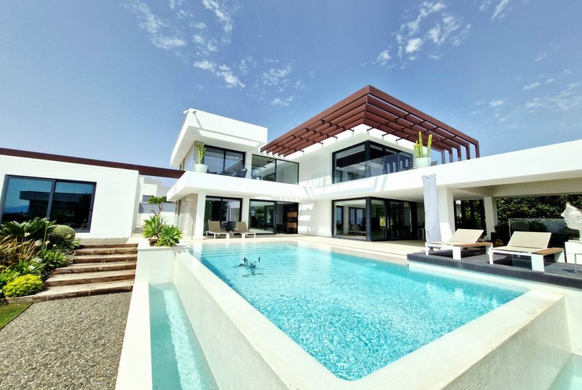 R5051251-Villa-For-Sale-Estepona-Detached-5-Beds-406-Built-3