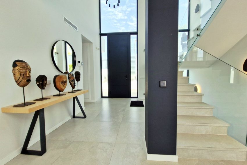 R5051251-Villa-For-Sale-Estepona-Detached-5-Beds-406-Built-8