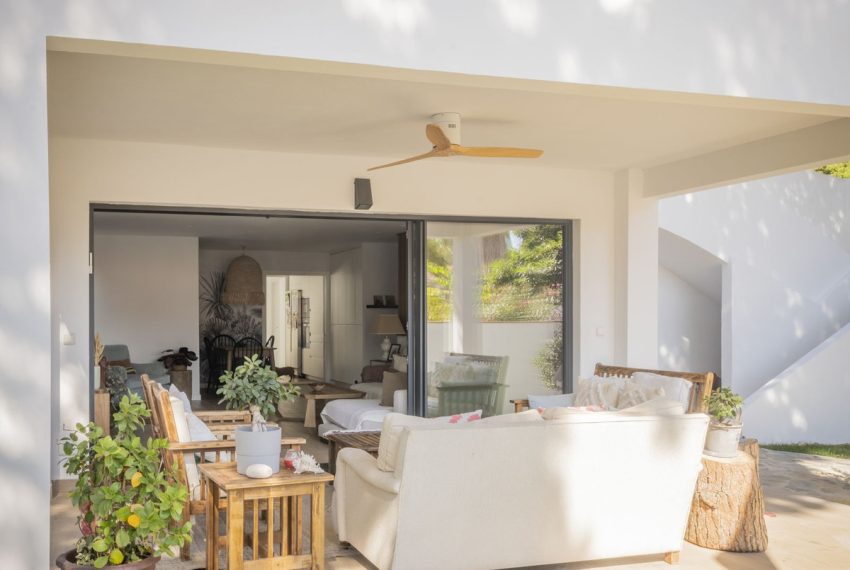 R5052280-Villa-For-Sale-Calahonda-Detached-4-Beds-180-Built-2