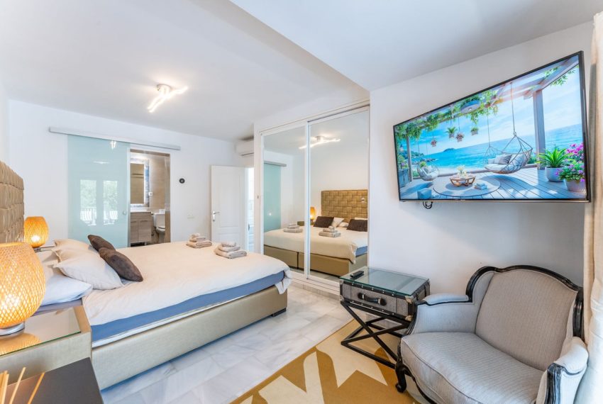 R5052349-Villa-For-Sale-Calahonda-Detached-4-Beds-232-Built-10