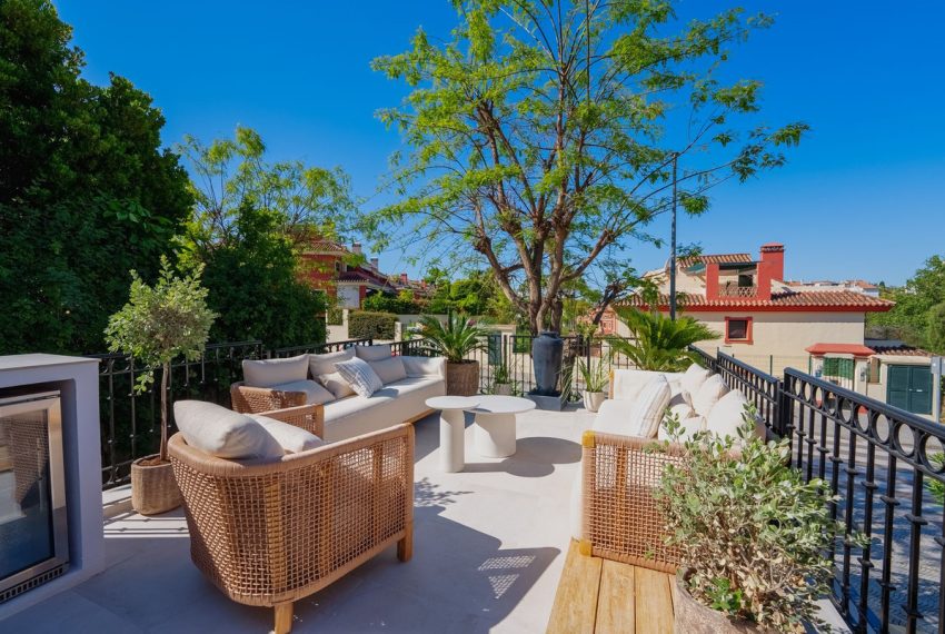 R5053147-Townhouse-For-Sale-The-Golden-Mile-Terraced-5-Beds-266-Built-9