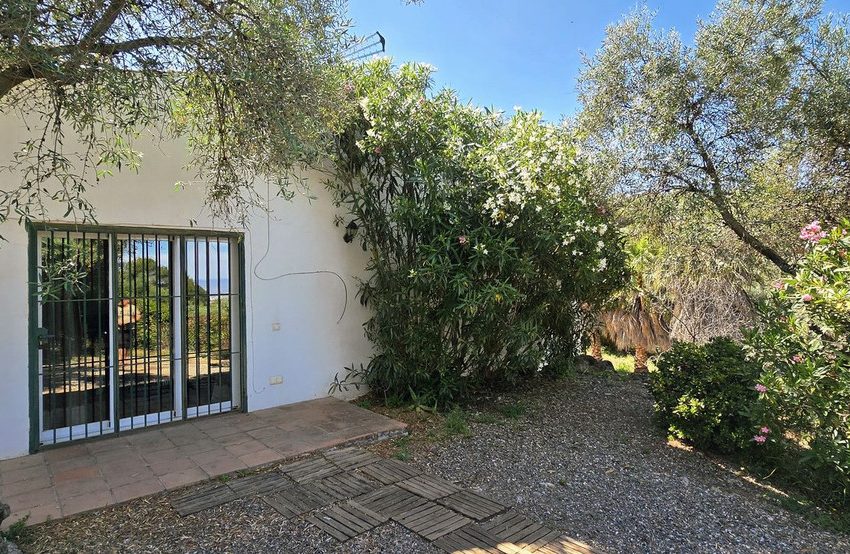 R5054965-Villa-For-Sale-Monda-Detached-3-Beds-75-Built-9
