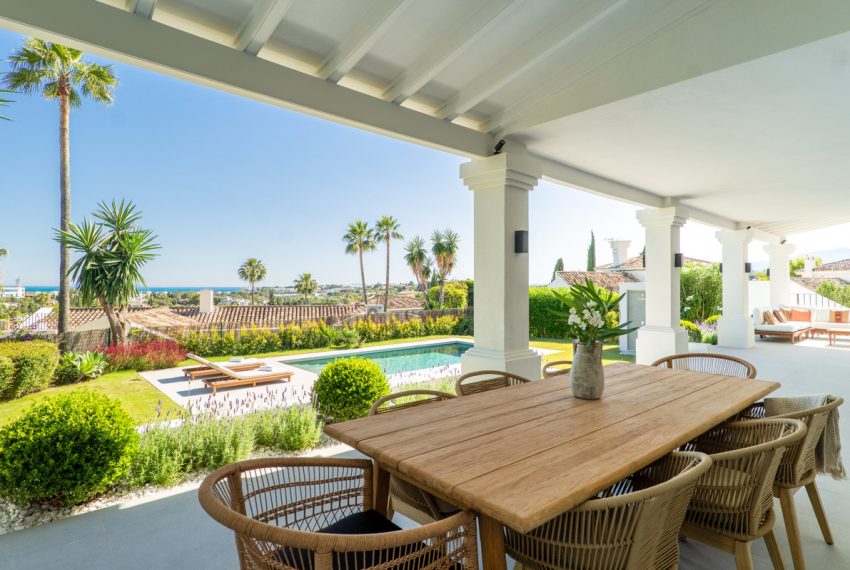 R5055133-Villa-For-Sale-Nueva-Andalucia-Detached-5-Beds-508-Built-1