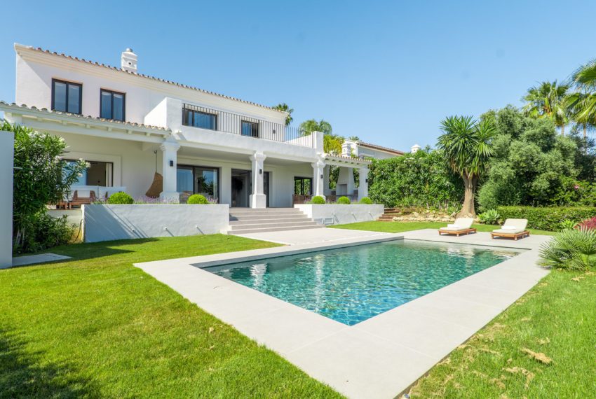 R5055133-Villa-For-Sale-Nueva-Andalucia-Detached-5-Beds-508-Built-18