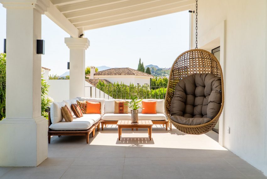 R5055133-Villa-For-Sale-Nueva-Andalucia-Detached-5-Beds-508-Built-2