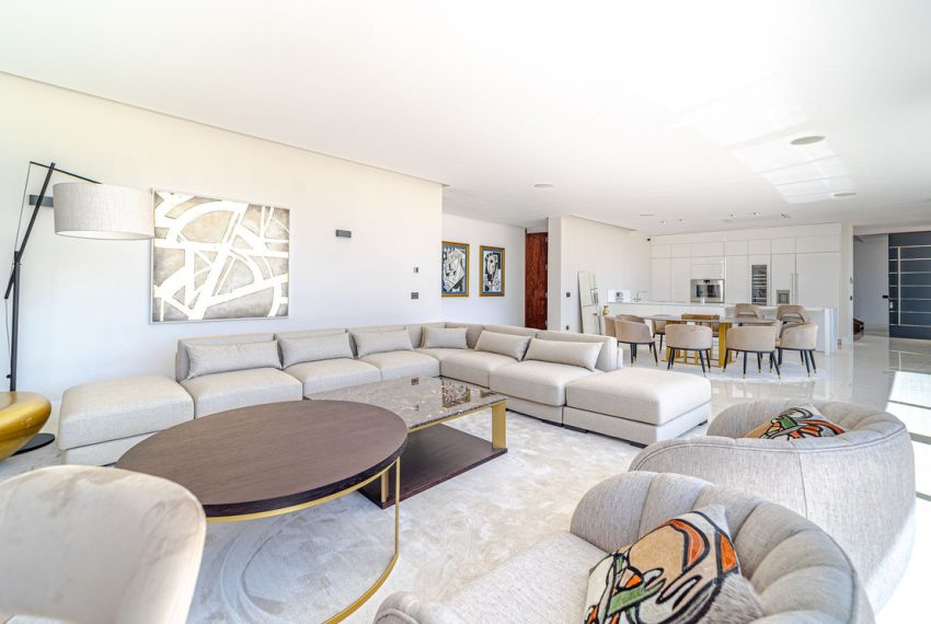R5055901-Villa-For-Sale-Nueva-Andalucia-Detached-5-Beds-643-Built-6