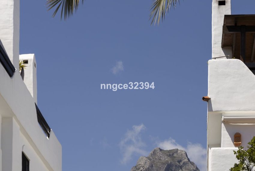 R5055943-Villa-For-Sale-The-Golden-Mile-Semi-Detached-4-Beds-300-Built-1