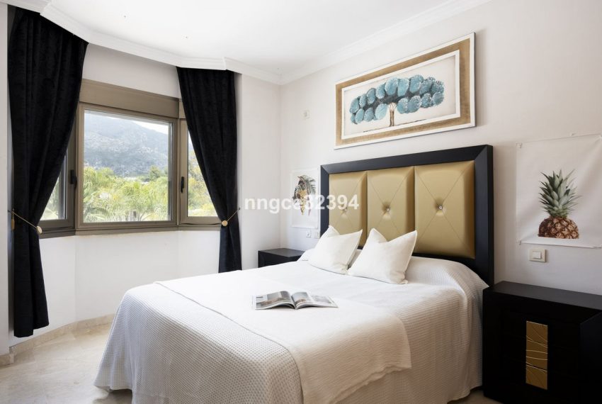 R5055943-Villa-For-Sale-The-Golden-Mile-Semi-Detached-4-Beds-300-Built-17