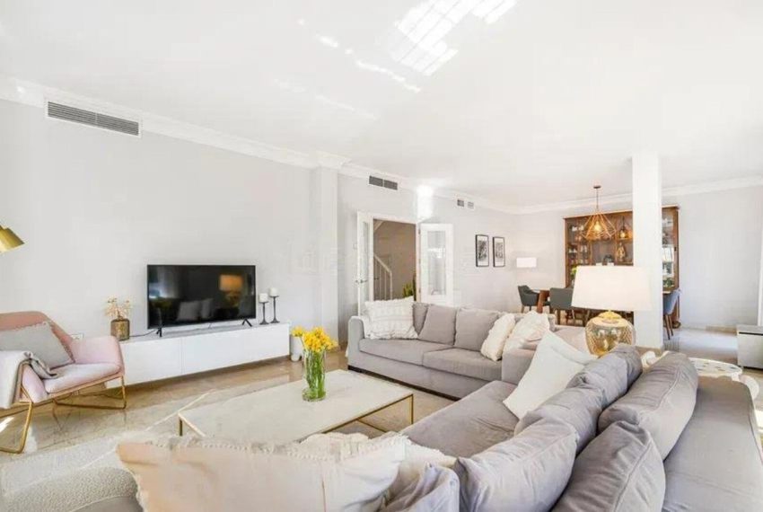 R5056231-Townhouse-For-Sale-San-Pedro-de-Alcantara-Terraced-5-Beds-147-Built-11