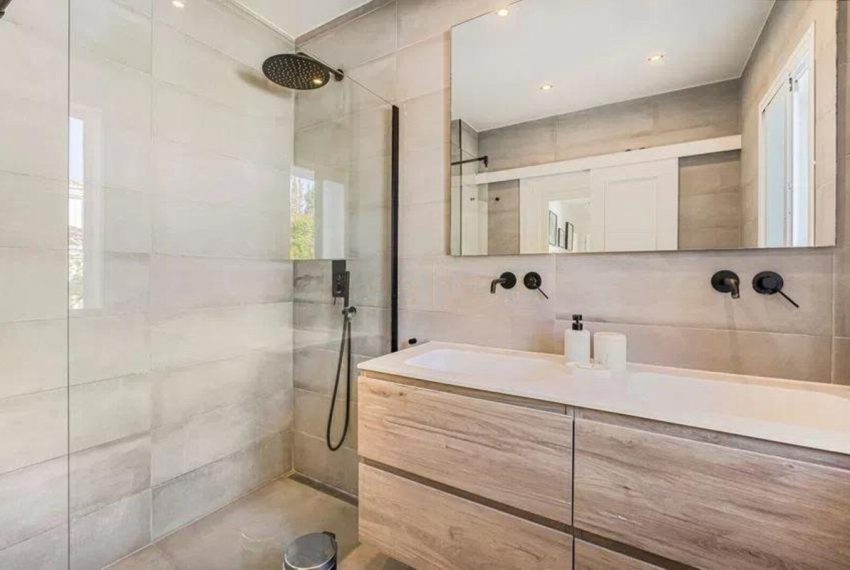 R5056231-Townhouse-For-Sale-San-Pedro-de-Alcantara-Terraced-5-Beds-147-Built-14