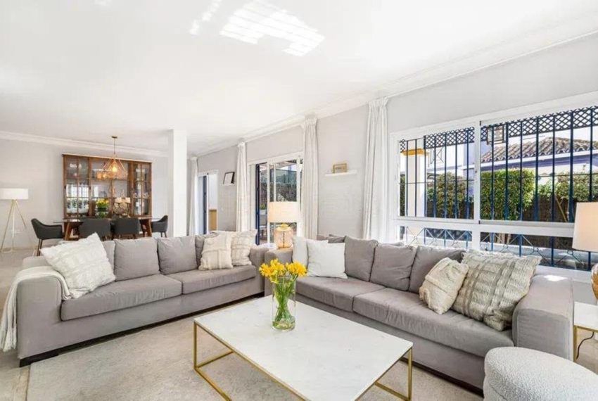 R5056231-Townhouse-For-Sale-San-Pedro-de-Alcantara-Terraced-5-Beds-147-Built-4