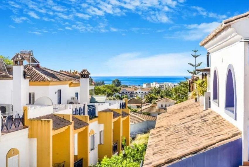 R5056231-Townhouse-For-Sale-San-Pedro-de-Alcantara-Terraced-5-Beds-147-Built