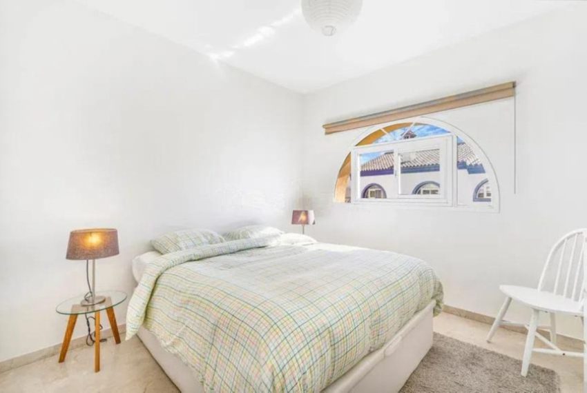 R5056429-Townhouse-For-Sale-San-Pedro-de-Alcantara-Semi-Detached-5-Beds-217-Built-13