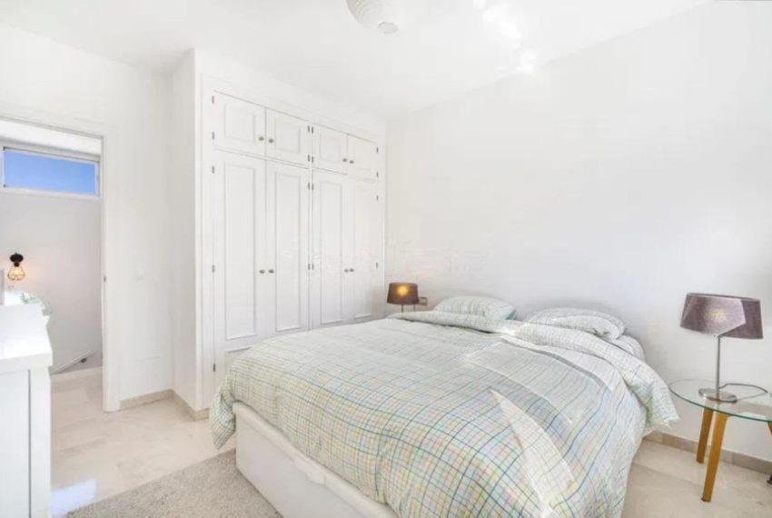 R5056429-Townhouse-For-Sale-San-Pedro-de-Alcantara-Semi-Detached-5-Beds-217-Built-14