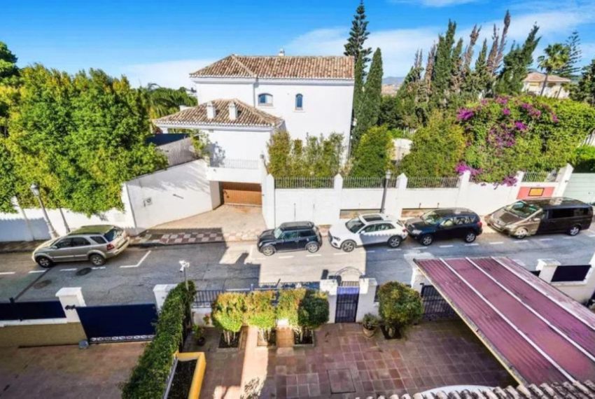 R5056429-Townhouse-For-Sale-San-Pedro-de-Alcantara-Semi-Detached-5-Beds-217-Built-19