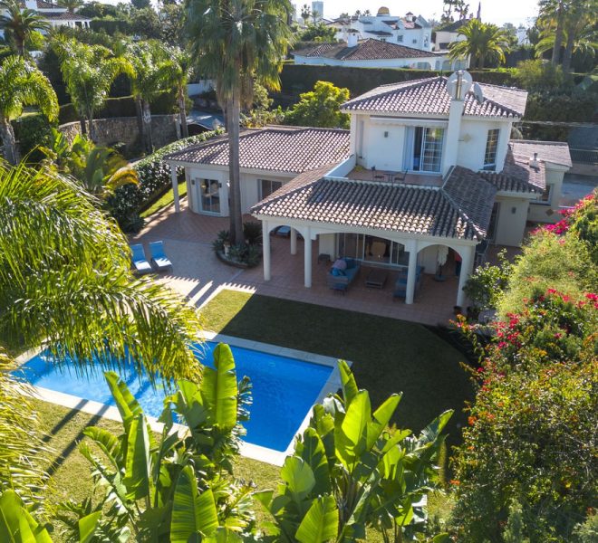 R5056612-Image 1-Detached - 5 Beds - 420 Built