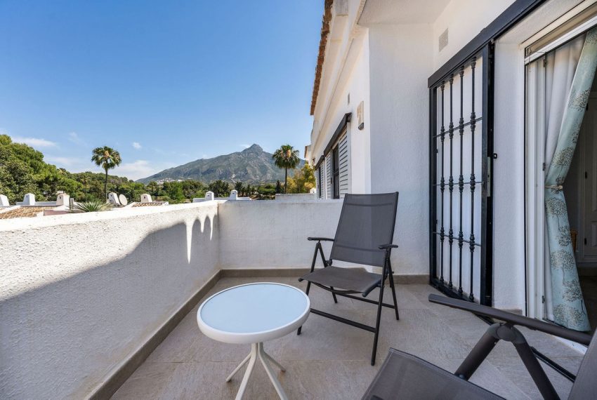 R5056648-Townhouse-For-Sale-Nueva-Andalucia-Terraced-3-Beds-257-Built-13