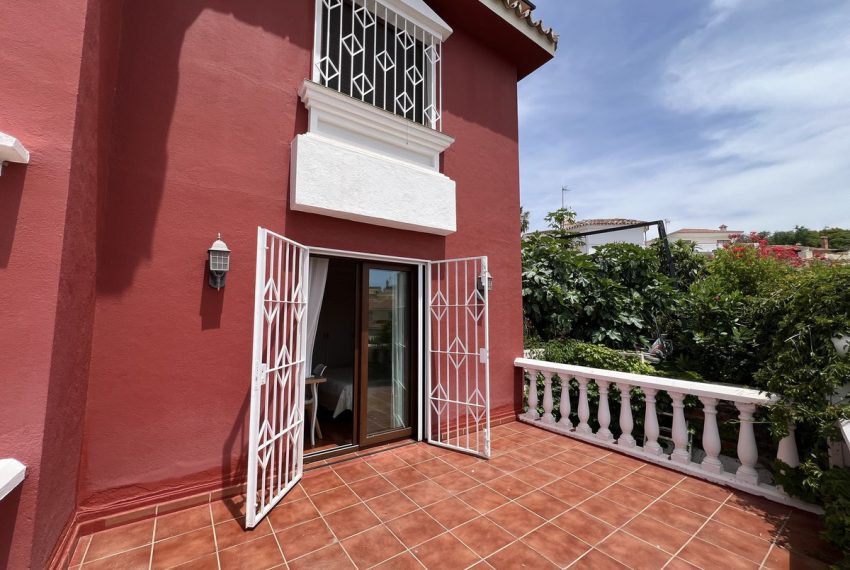 R5056666-Villa-For-Sale-Marbella-Detached-8-Beds-450-Built-18