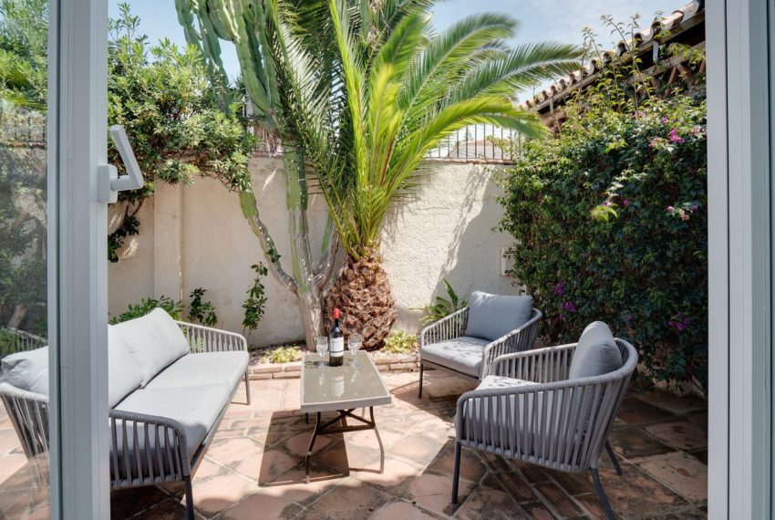 R5057161-Villa-For-Sale-Elviria-Detached-4-Beds-220-Built-12