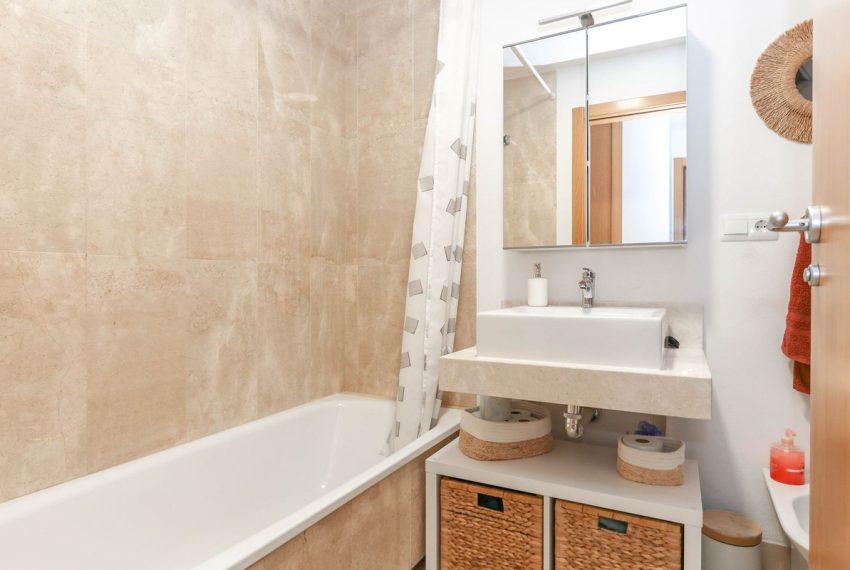R5057464-Apartment-For-Sale-Guaro-Ground-Floor-2-Beds-92-Built-19