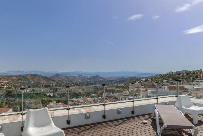R5057464-Apartment-For-Sale-Guaro-Ground-Floor-2-Beds-92-Built-2
