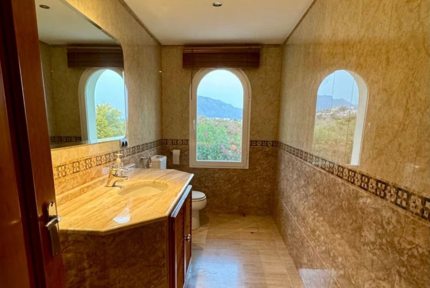 R5057566-Villa-For-Sale-Benahavis-Detached-5-Beds-815-Built-14