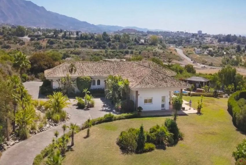 R5057566-Villa-For-Sale-Benahavis-Detached-5-Beds-815-Built-2