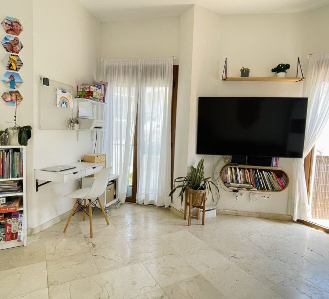 R5057599-Image 1-Middle Floor - 2 Beds - 89 Built