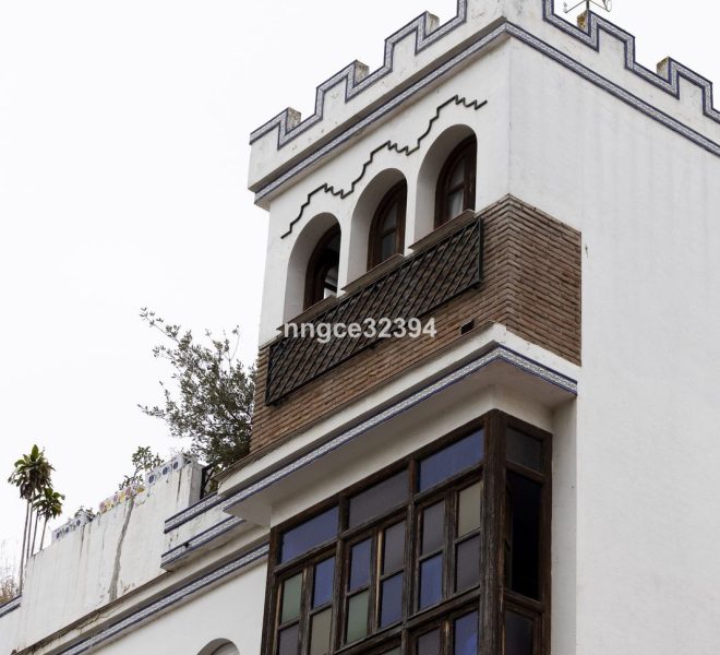 R5057755-Image 1-Detached - 8 Beds - 500 Built