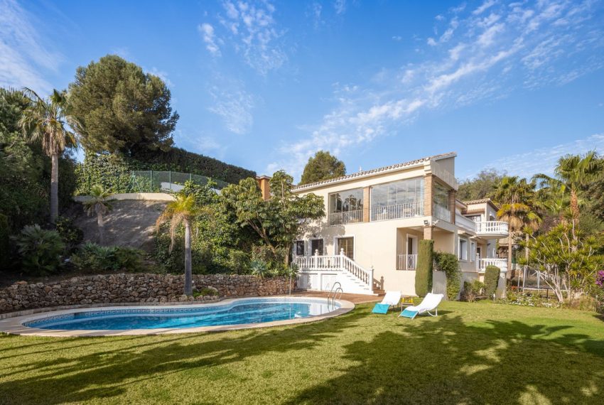 R5057767-Villa-For-Sale-El-Paraiso-Detached-6-Beds-415-Built-17