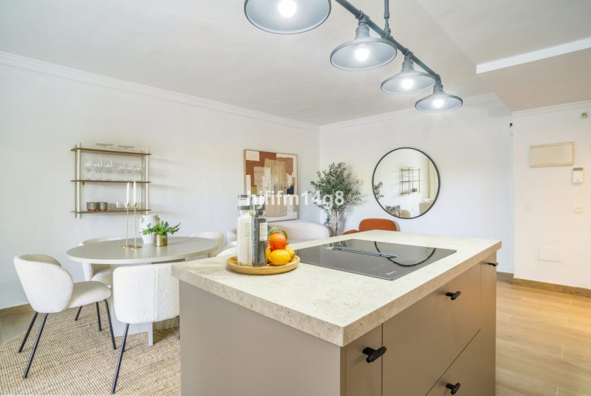 R5057896-Apartment-For-Sale-Nueva-Andalucia-Ground-Floor-2-Beds-75-Built-8