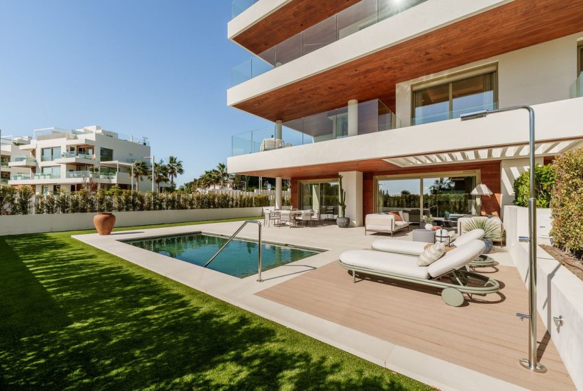 R5058217-Apartment-For-Sale-The-Golden-Mile-Middle-Floor-4-Beds-417-Built-3