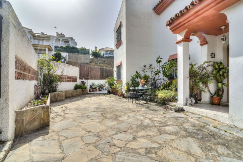 R5058622-Villa-For-Sale-Marbella-Detached-5-Beds-471-Built-10