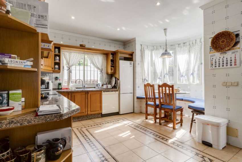 R5058622-Villa-For-Sale-Marbella-Detached-5-Beds-471-Built-5