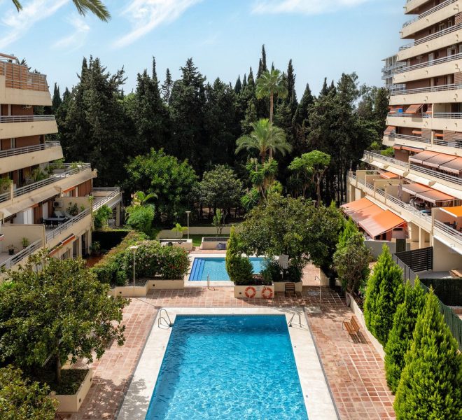 R5058682-Image 1-Penthouse Duplex - 3 Beds - 192 Built