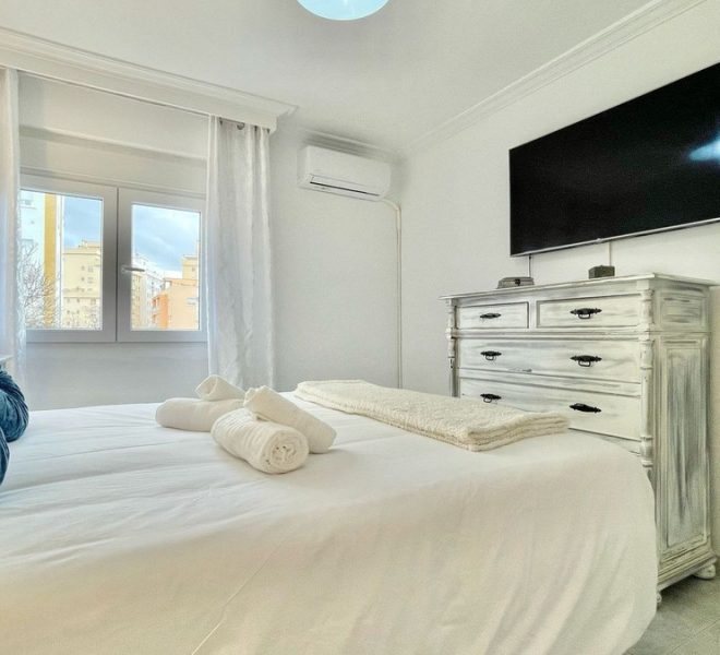 R5058736-Image 1-Middle Floor - 3 Beds - 103 Built