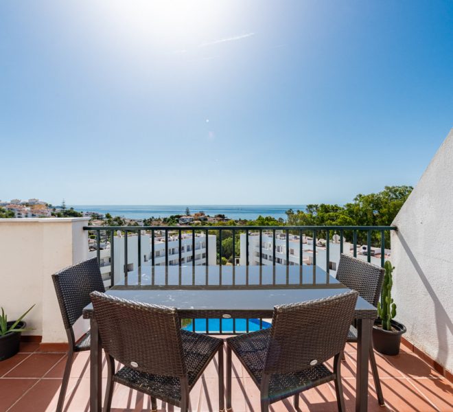 R5058784-Image 1-Penthouse - 2 Beds - 70 Built