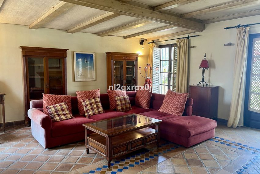R5059027-Villa-For-Sale-The-Golden-Mile-Semi-Detached-2-Beds-158-Built-2