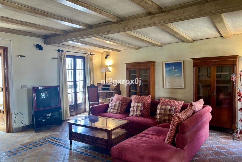 R5059027-Villa-For-Sale-The-Golden-Mile-Semi-Detached-2-Beds-158-Built-3