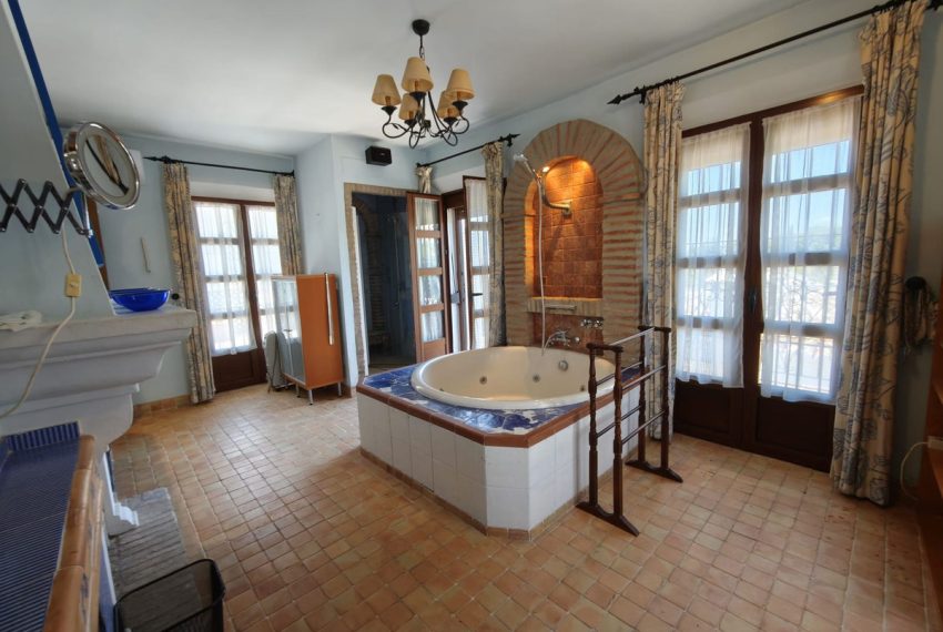 R5059045-Villa-For-Sale-Marbella-Semi-Detached-3-Beds-167-Built-17