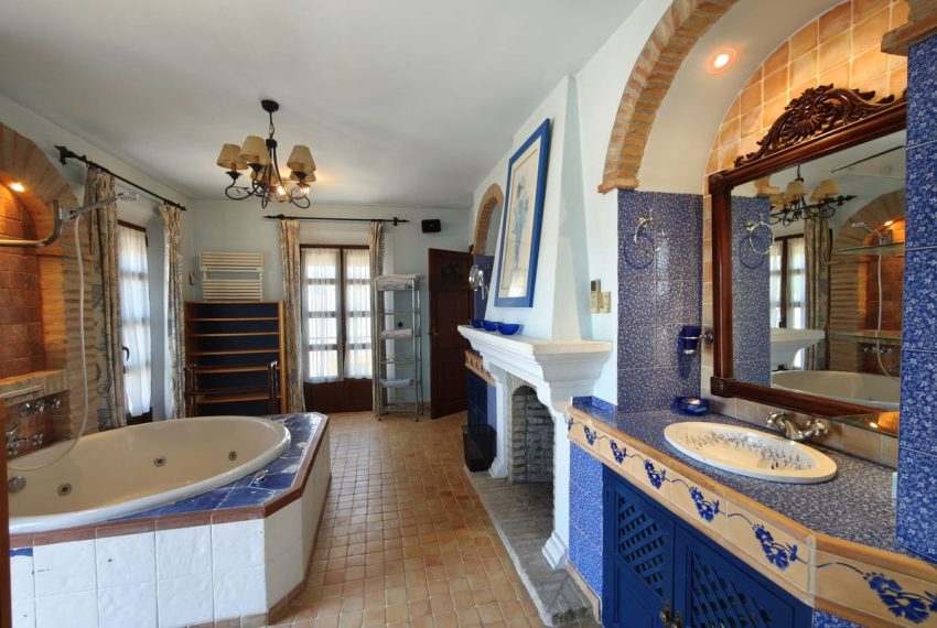 R5059045-Villa-For-Sale-Marbella-Semi-Detached-3-Beds-167-Built-18