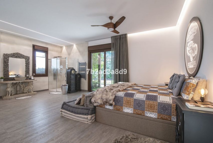 R5059105-Villa-For-Sale-Benahavis-Detached-6-Beds-570-Built-17