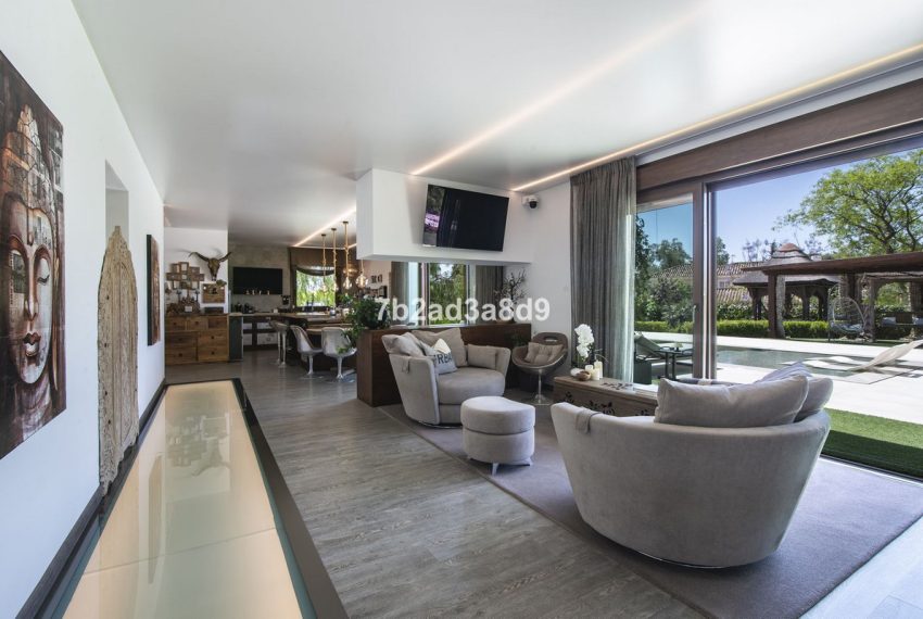 R5059105-Villa-For-Sale-Benahavis-Detached-6-Beds-570-Built-3